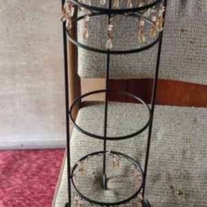 VINTAGE DECORATIVE IRON THREE PLATE STAND/HOLDER.